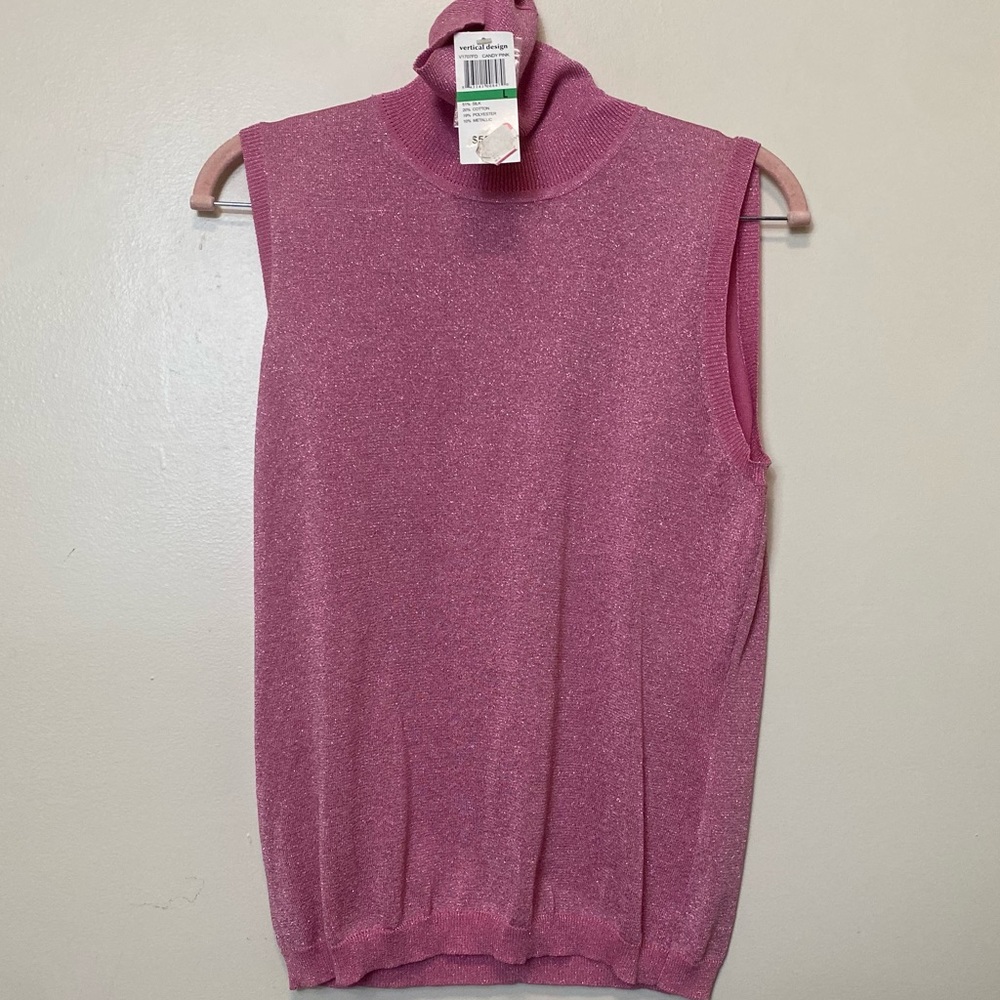 Vertical Design Sleeveless Turtleneck Top. Pink. Size Large. NWT.